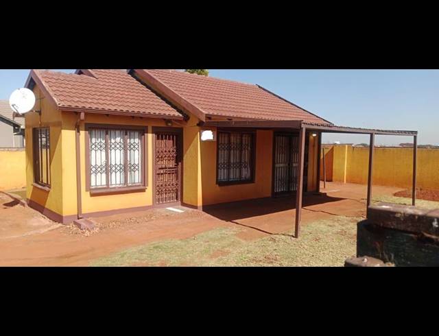 3 BEDROOM HOUSE FOR SALE IN MAPLETON